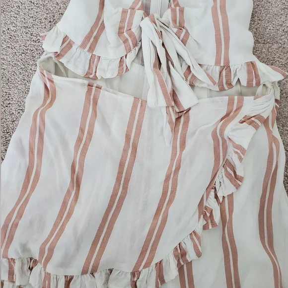 Romper - Picture 3 of 5